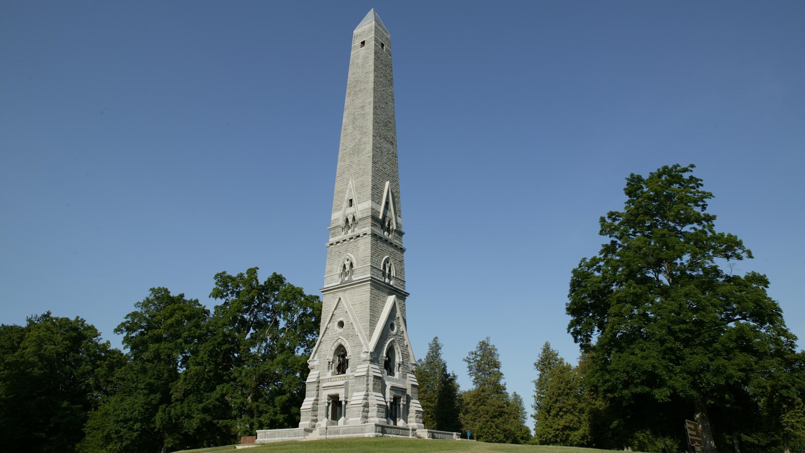 Saratoga Monument