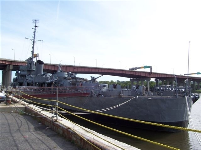 USS Slater (DE-766)
